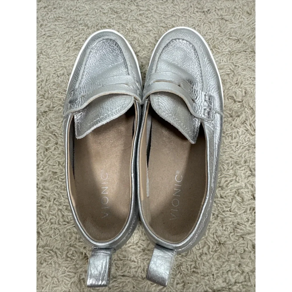 Vionic Uptown Silver Metallic Leather Slip On Comfort Loafers Women's 7M Bling